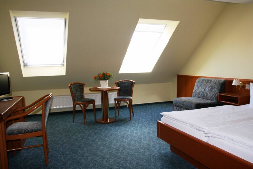 Zimmer Pension & Café Huth in Neuruppin Zimmer Pension & Café Huth in Neuruppin